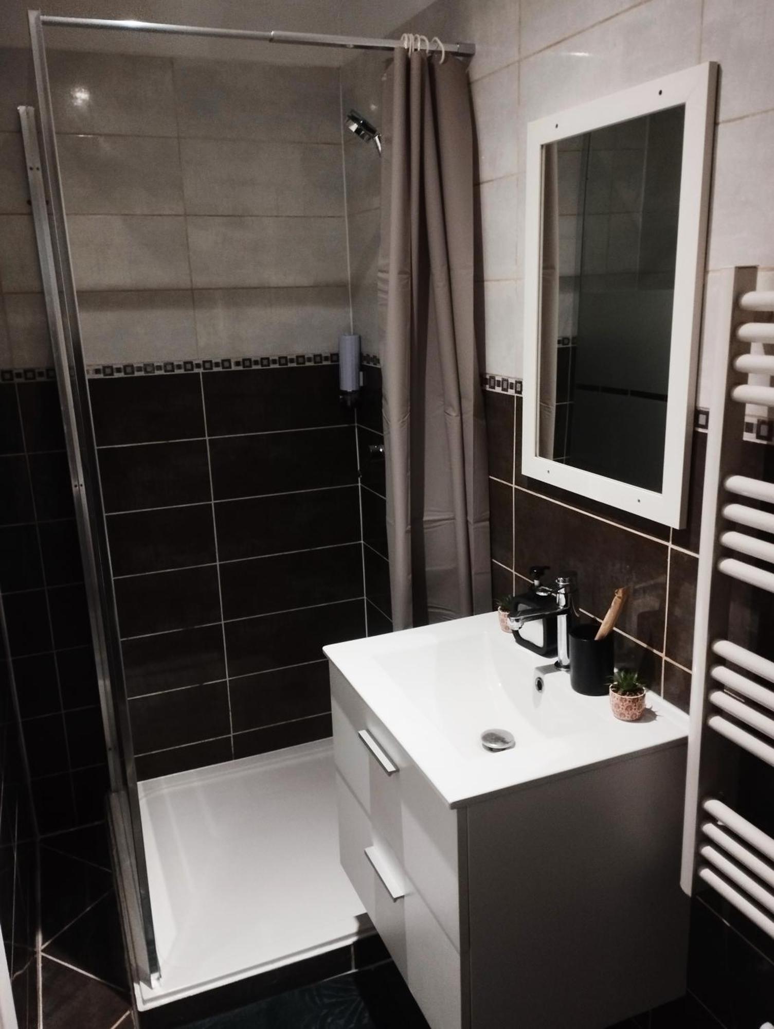 Appartement Avec Cour Plein Centre Foix Luaran gambar